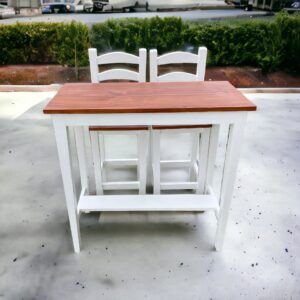 Mesa desayunador y taburetes